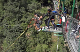 ‘बञ्जी’मा जोडीको आकर्षण