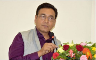प्रचण्ड-नेपाल समूहमा गए भन्नेलाई मन्त्रि टोपबहादुरले दिए गतिलो  झापड !